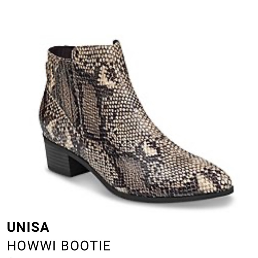 UNISA Howwi Bootie, Beige Gray/Snakeskin, size 11